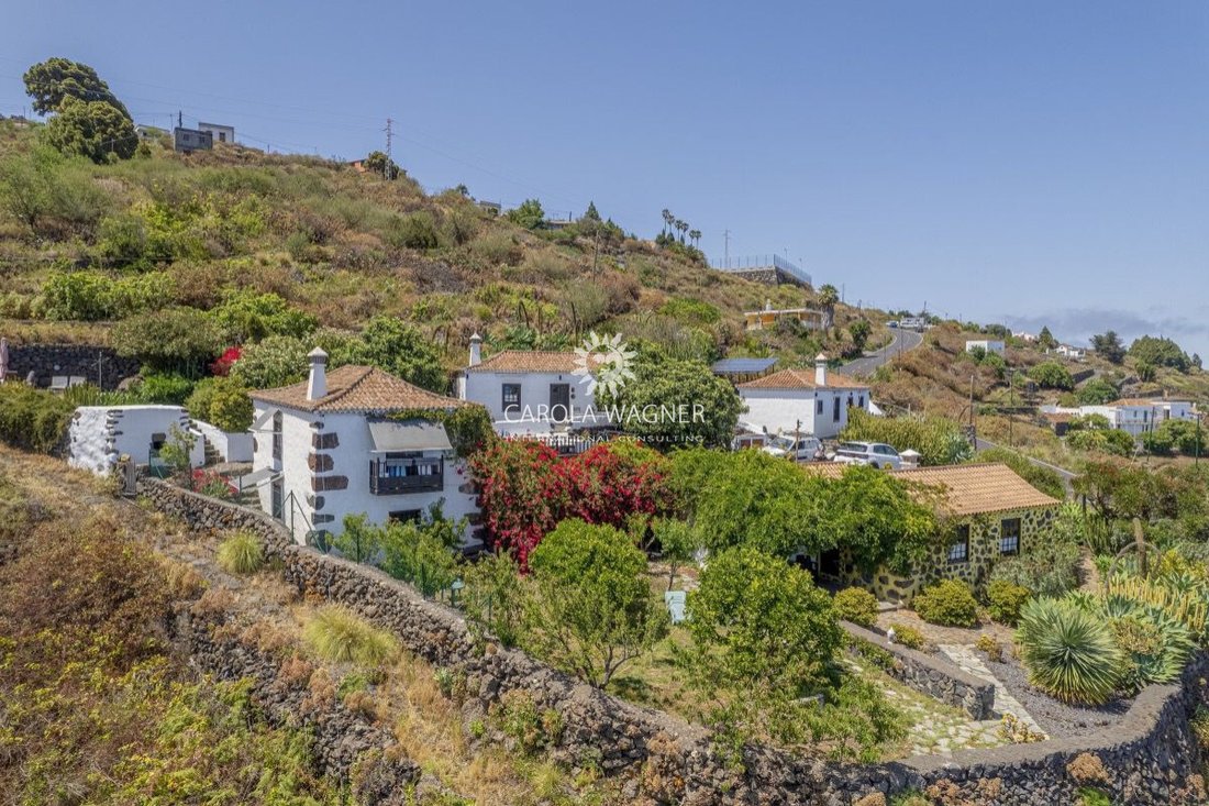Villa in Villa de Mazo, Canary Islands, Spain 1 - 14445853