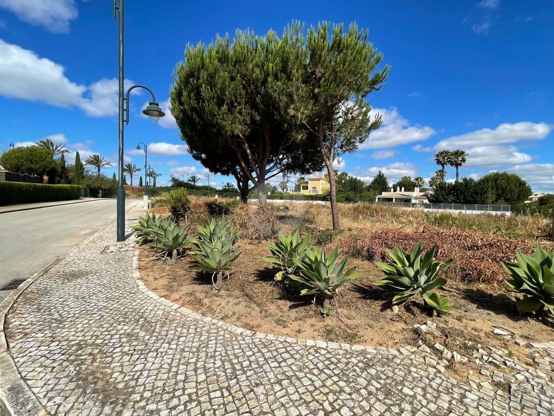 Land in Praia De Porto Mós, Sao Goncalo de Lagos, Algarve 3 - 14445342