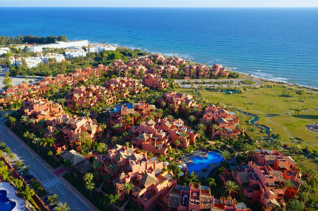 Penthouse in Gualdalmansa, Estepona, Andalusia 3 - 14447165