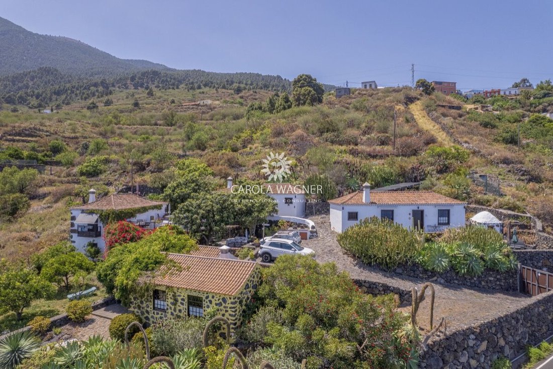 Villa in Villa de Mazo, Canary Islands, Spain 2 - 14445853