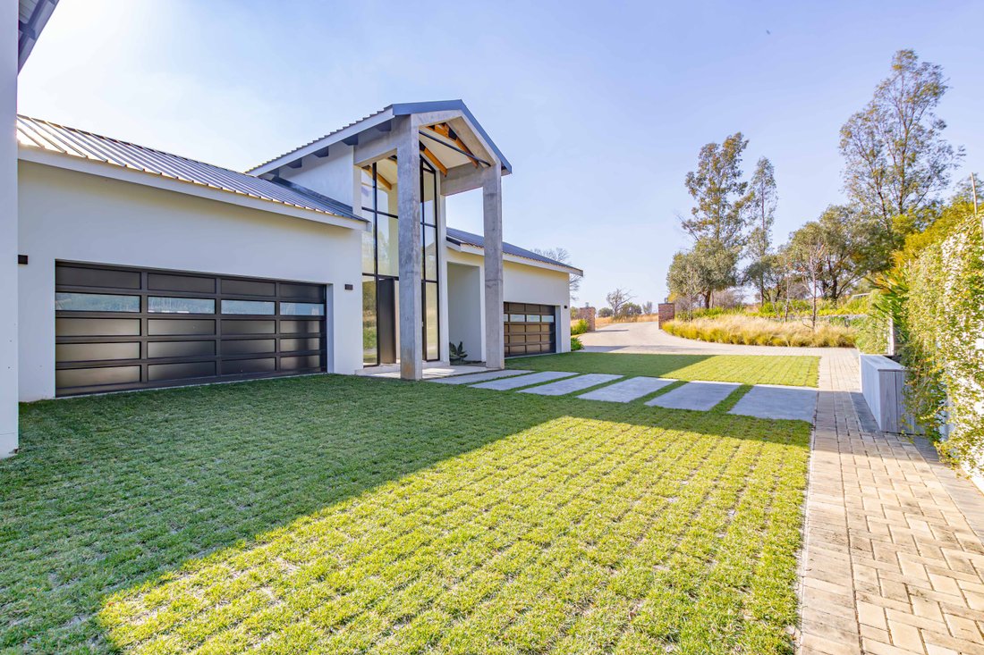 House in Blair Atholl Golf Estate, Gauteng, South Africa 2 - 14452981