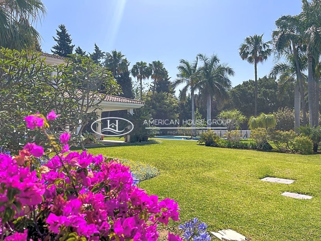 Chalet in Guadalmina Baja, San Pedro de Alcantara, Spain 2 - 14454766