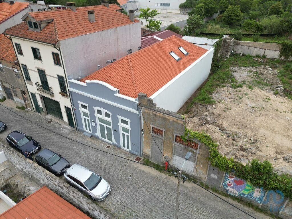 Townhouse in Santa Marinha e Sao Pedro da Afurada, Porto District, Portugal 1 - 14454839