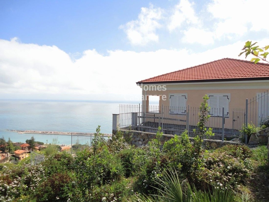 Villa in Aurelia Ponente Street - Valdirodi, Ospedaletti, Liguria 5 - 11297029
