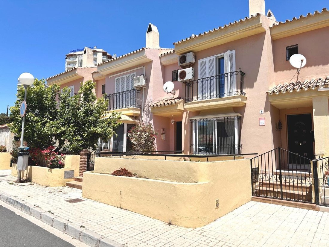 Chalet in Fuengirola, Andalusia, Spain 1 - 14454488