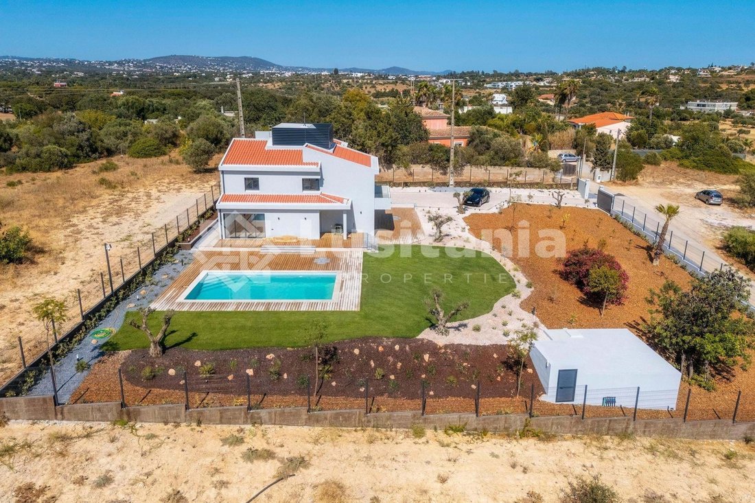 Villa in Quarteira, Algarve, Portugal 5 - 14452230