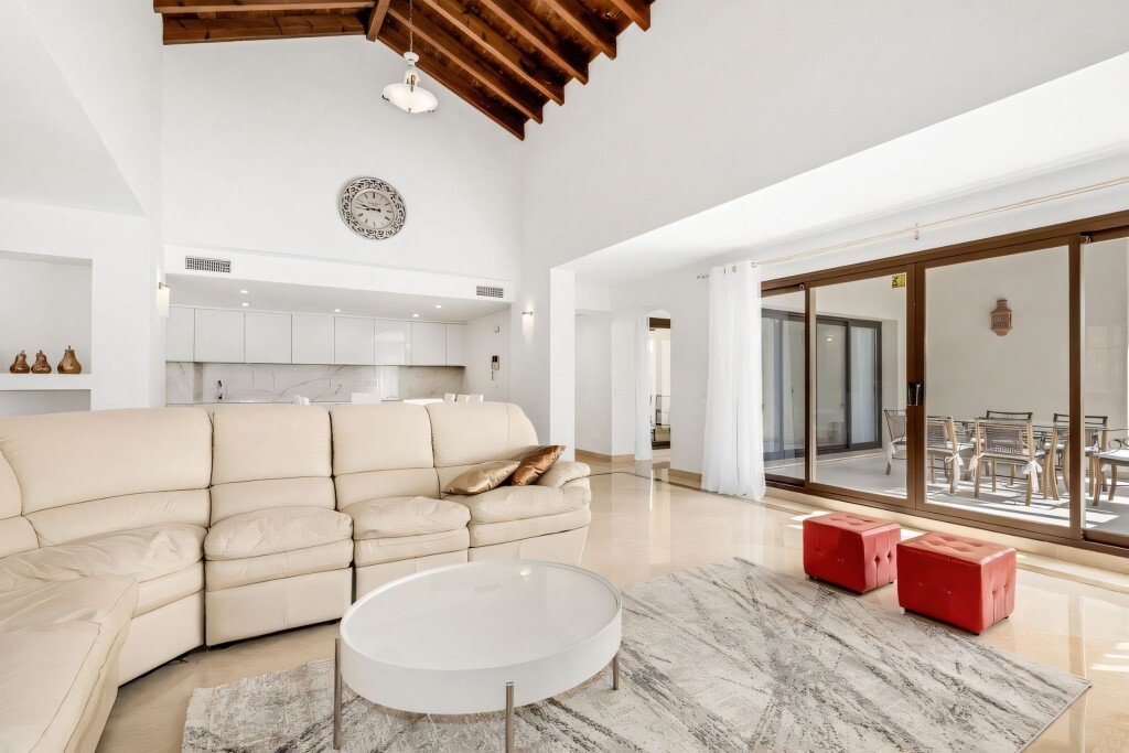 Villa in Benahavis, Andalusia, Spain 5 - 14453932