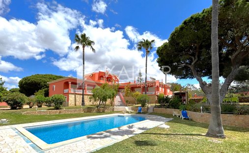 Villa in Olhos de Agua, Algarve, Portugal 1