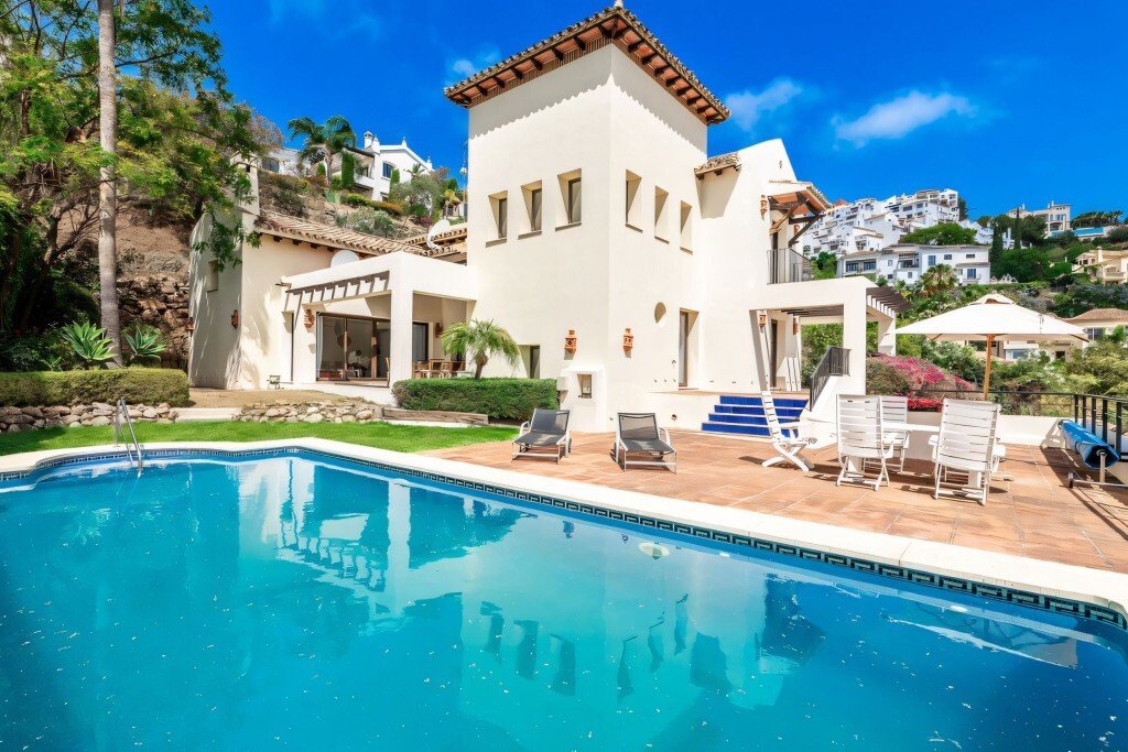 Villa in Benahavis, Andalusia, Spain 2 - 14453932