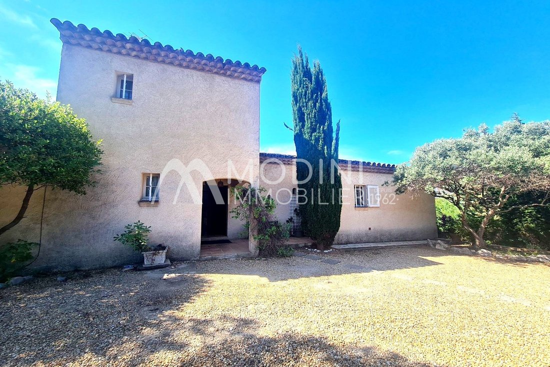 Villa in Ville-Les Saquedes-Le Bouillonnet, Sainte-Maxime, France 1 - 14051027