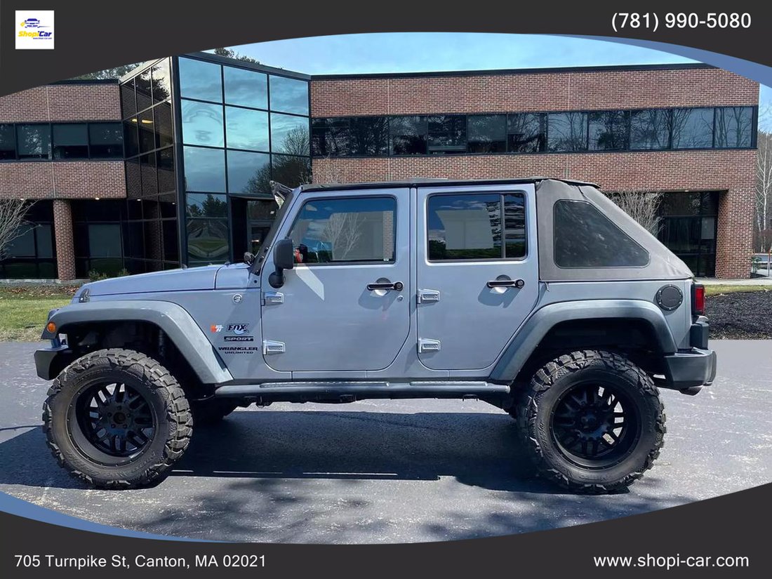 Suv in Canton, MA, United States 2 - 14193852