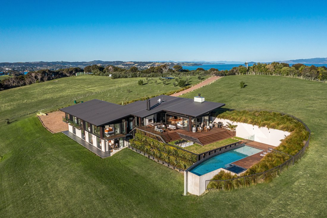 Tradewinds Estate In Waiheke Island, Auckland, New Zealand For Sale