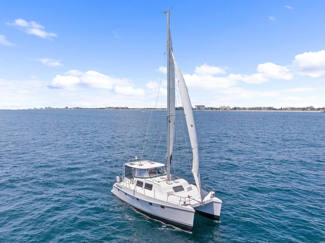 Catamaran in United States 2 - 14455673