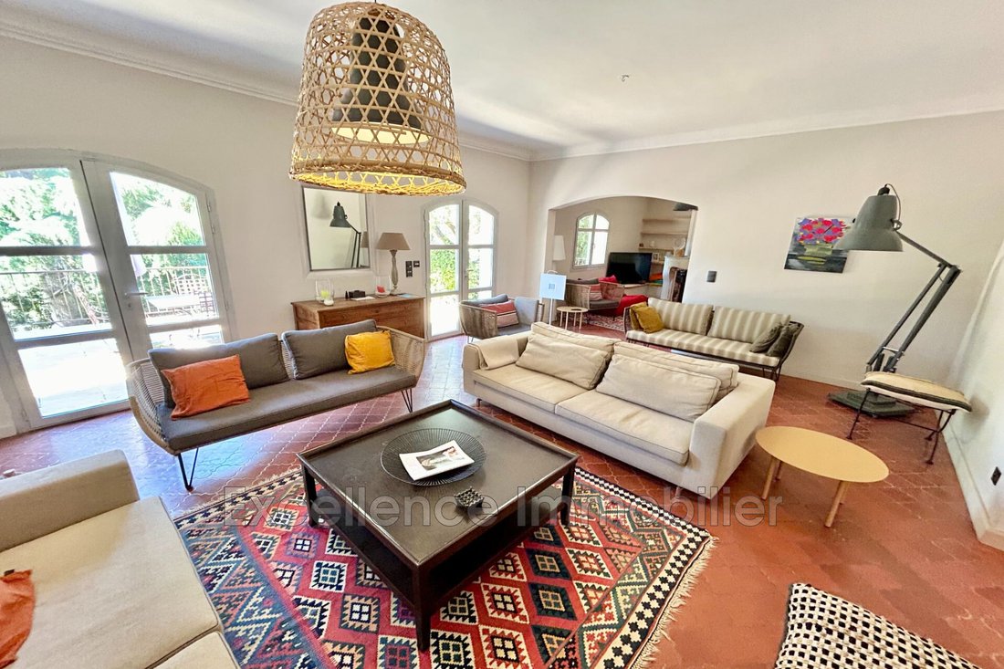 Villa in Grimaud, Provence-Alpes-Côte d'Azur, France 5 - 14455617