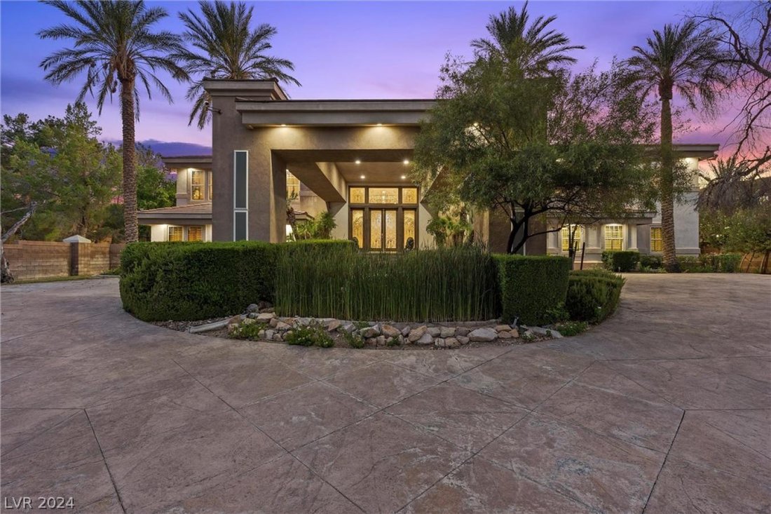 House in Las Vegas, Nevada, United States 4 - 14459104