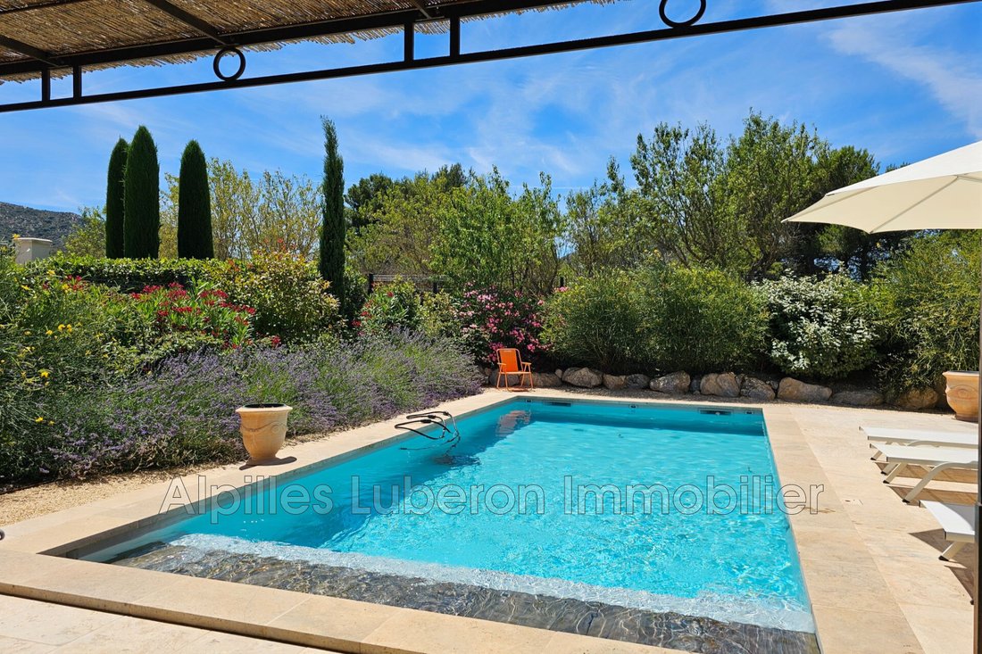Villa in Eygalières, Provence-Alpes-Côte d'Azur, France 4 - 14455601