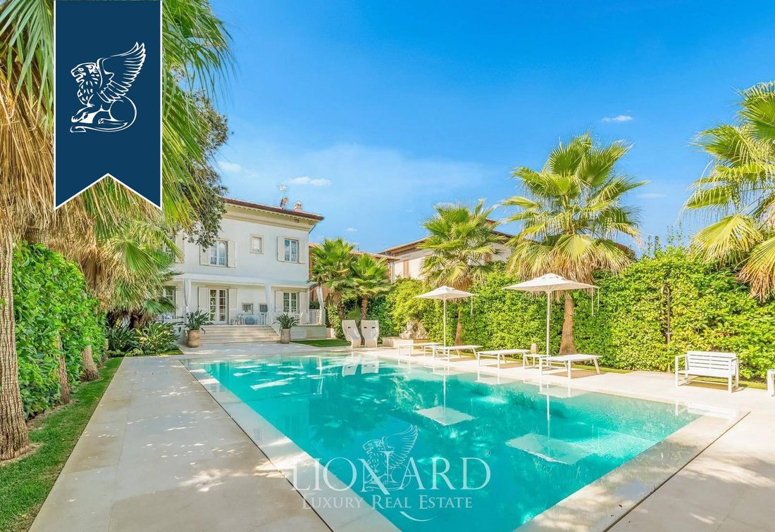 Villa in Fiumetto, Pietrasanta, Italy 2 - 11657975
