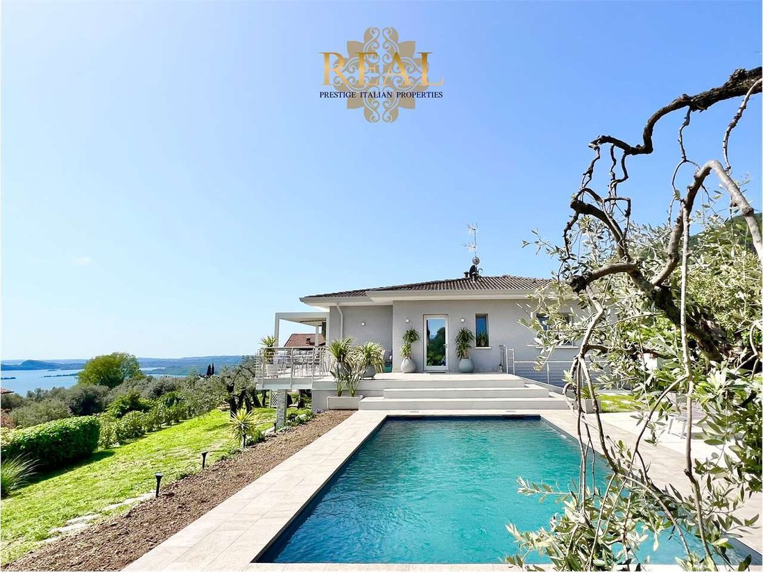 Villa in Monte Maderno, Toscolano, Lombardy 2 - 14457021