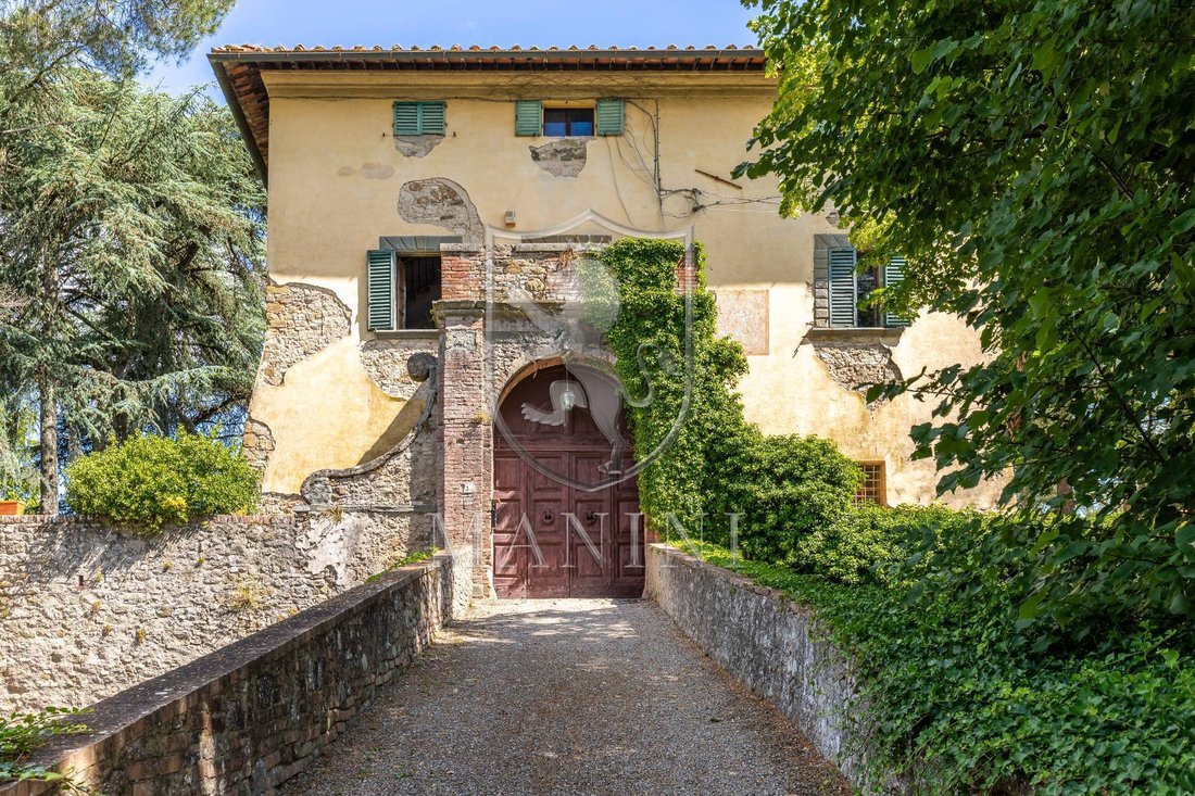 A Chianti Crown: Where Vineyards Kiss a Castle’s Ancient Stones