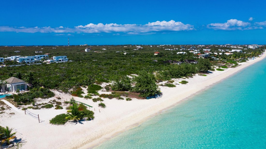 Terrain en Long Bay Hills, Caicos Islands, Îles Turks et Caïques 4 - 14456743