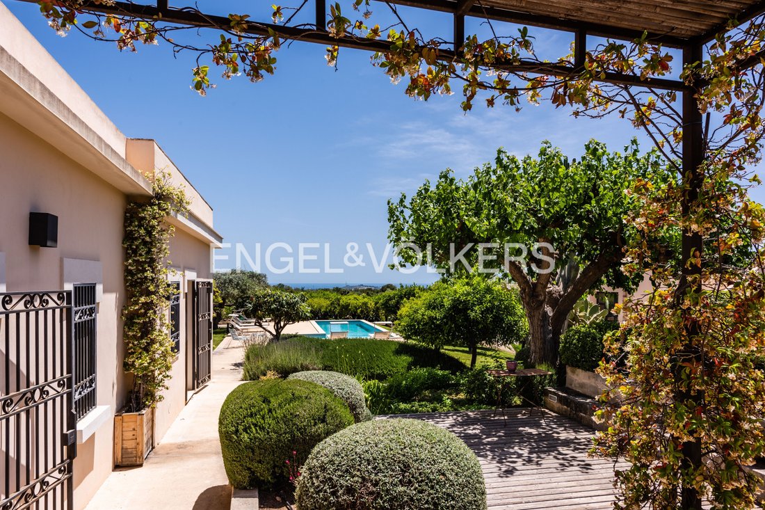 Villa in Noto, Sicily, Italy 3 - 13962035