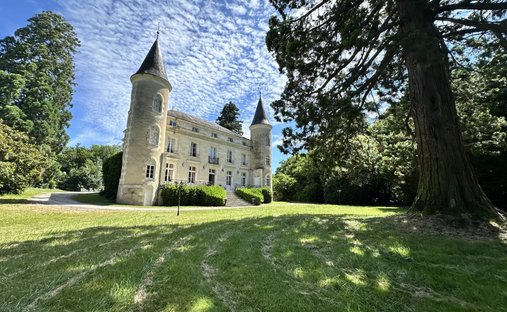 Tournon Saint Pierre Castle