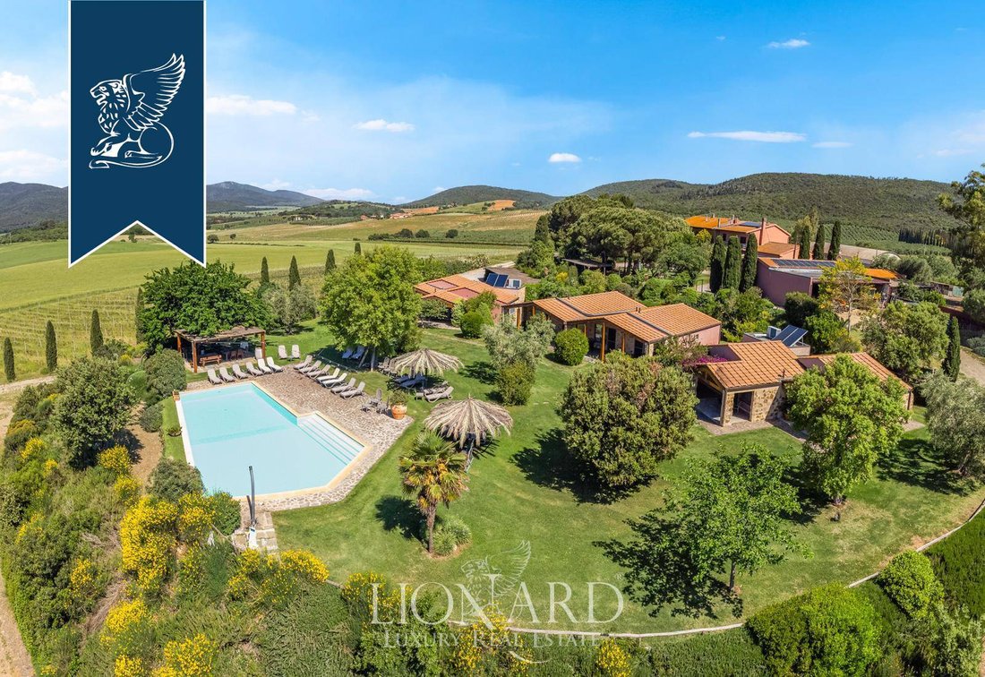 Villa in Magliano in Toscana, Tuscany, Italy 2 - 14463064
