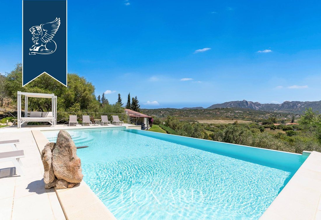 Villa in Porto Rotondo, Olbia, Sardinia 4 - 14463069