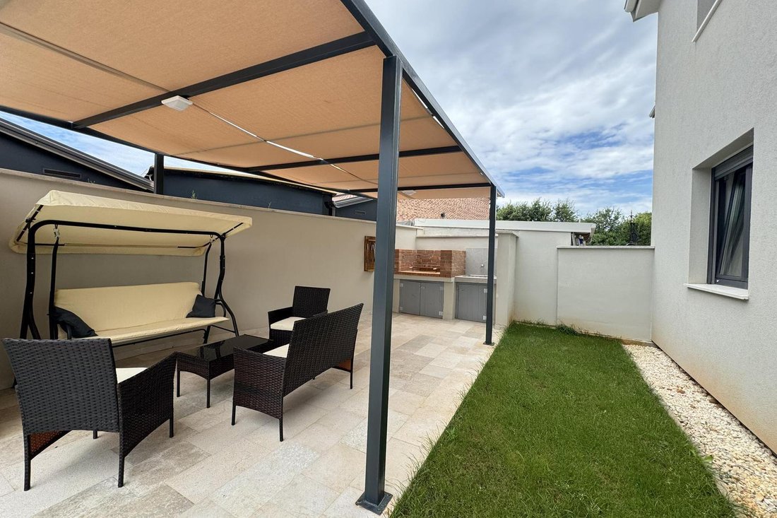 Villa in Pomer, Istria County, Croatia 4 - 14463252