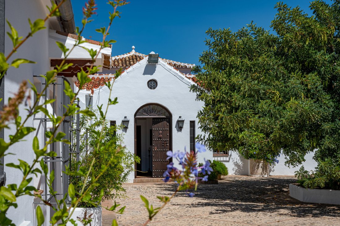 Finca in El Burgo, Andalusia, Spain 2 - 14462352
