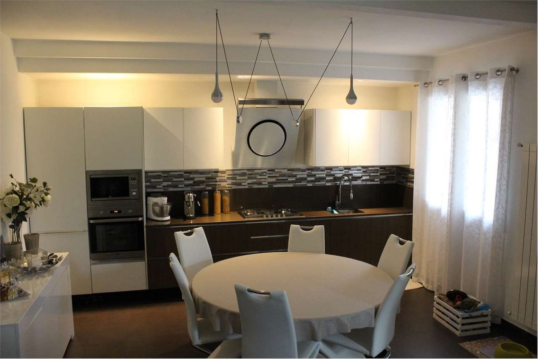 Villa in Porcari, Tuscany, Italy 4 - 14463000