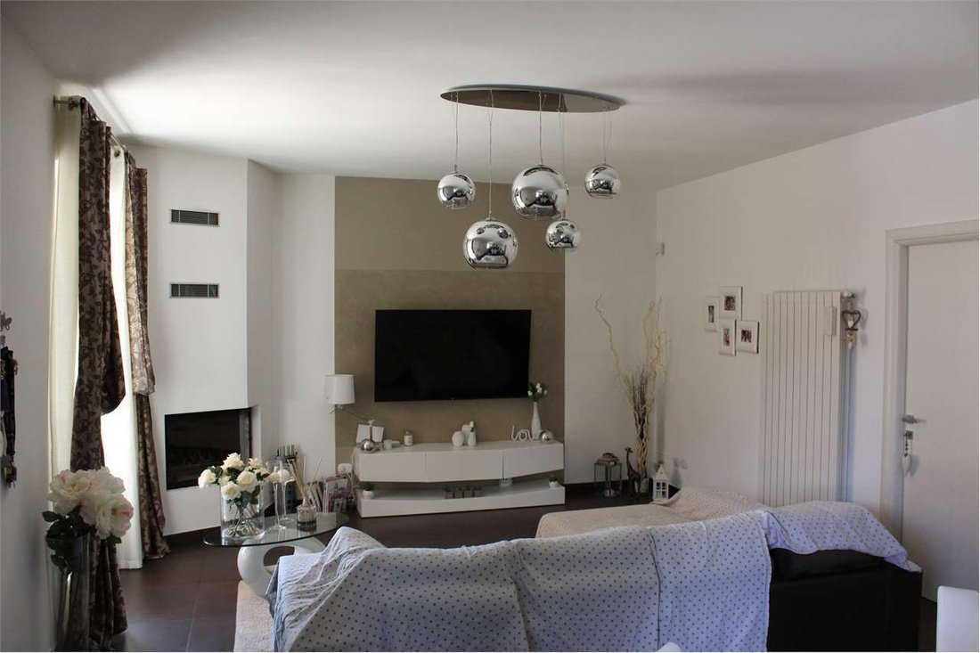 Villa in Porcari, Tuscany, Italy 2 - 14463000