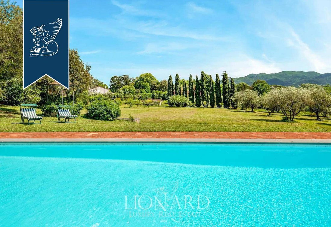 Villa in Area Monte San Quirico - Sant'Alessio, Lucca, Tuscany 5 - 14463061
