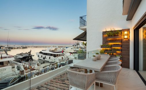 Apartamento en Playa Puerto Banús, Marbella, España 1