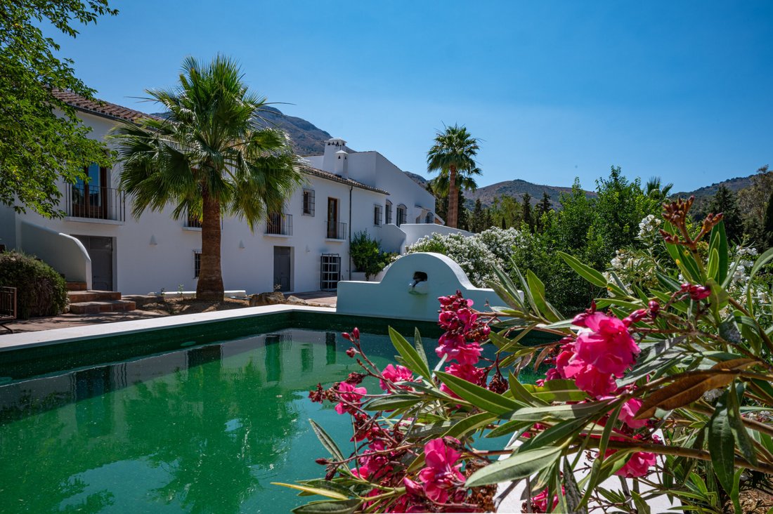 Finca in El Burgo, Andalusia, Spain 3 - 14462352