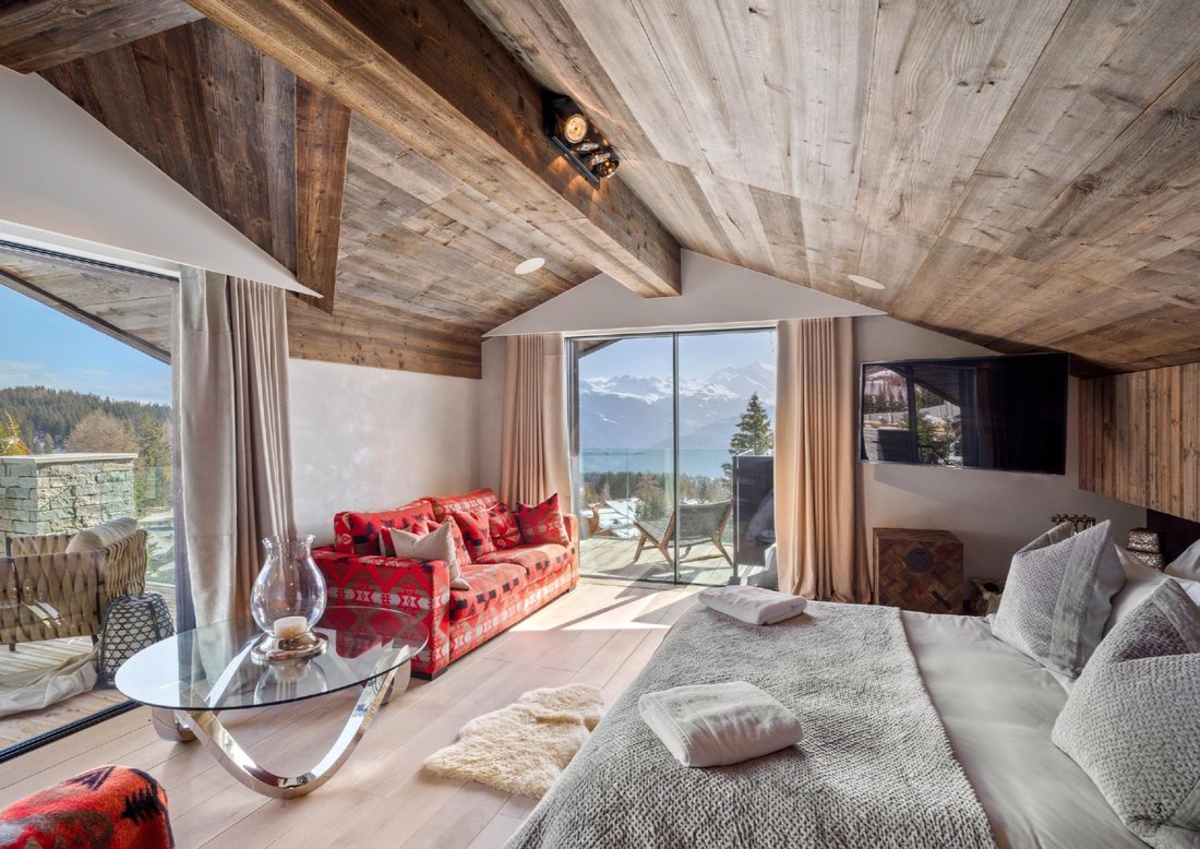 Chalet in Crans-Montana, Valais, Switzerland 2 - 14463312