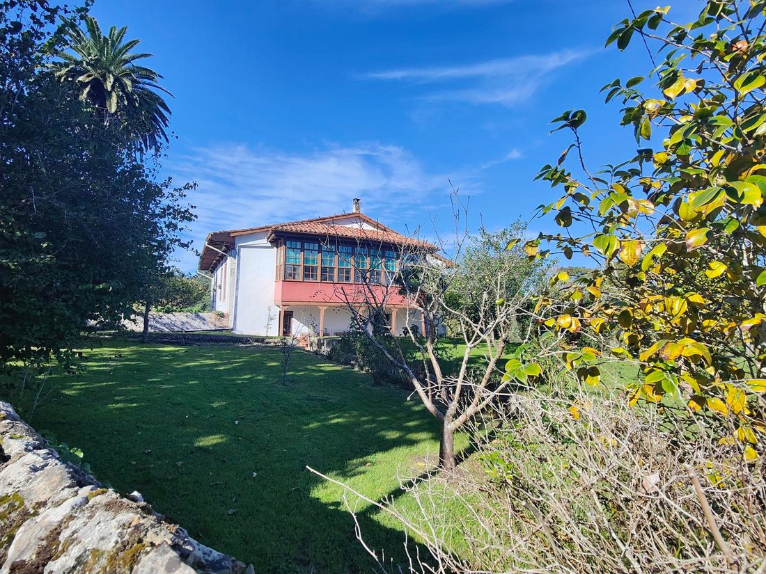 Villa in Llanes, Asturias, Spain 2 - 14463873