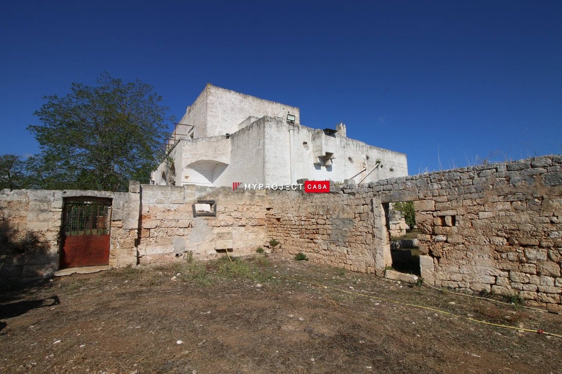 Country House in Carovigno, Apulia, Italy 4 - 14464655
