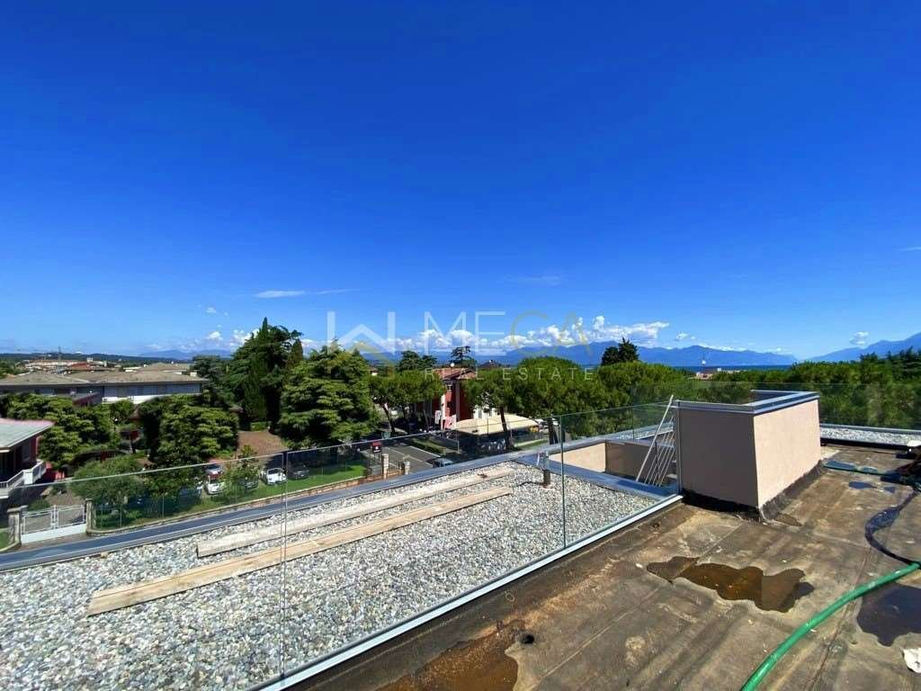 Apartment in Desenzano Centro, Desenzano del Garda, Lombardy 2 - 14467892
