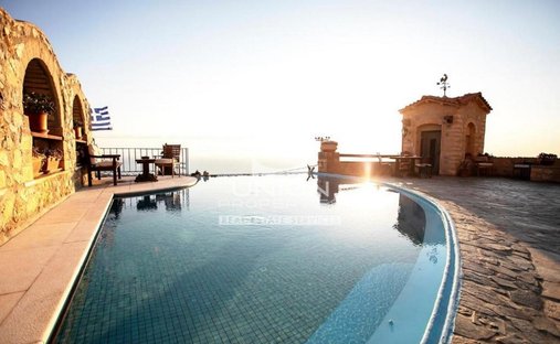 House in Saronida, Attica, Greece 1