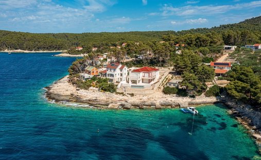 House in Gradski kotar Stari grad, Korcula, Dubrovnik-Neretva County 1