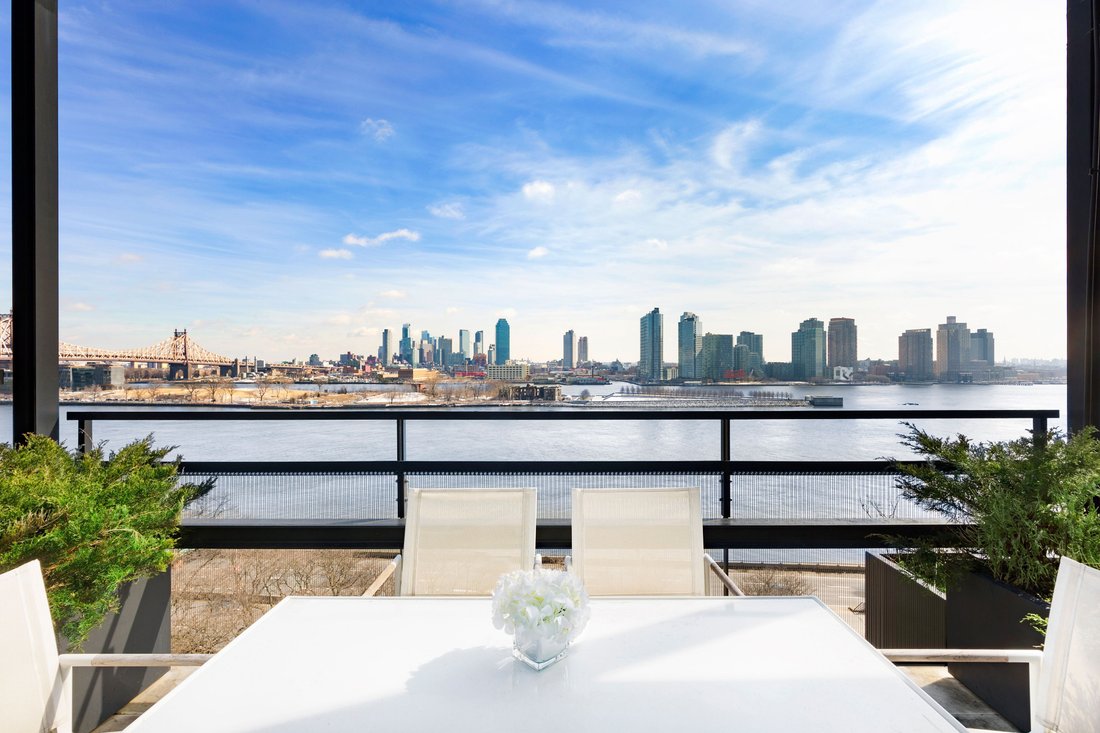 House in New York, New York, United States 2 - 14465064