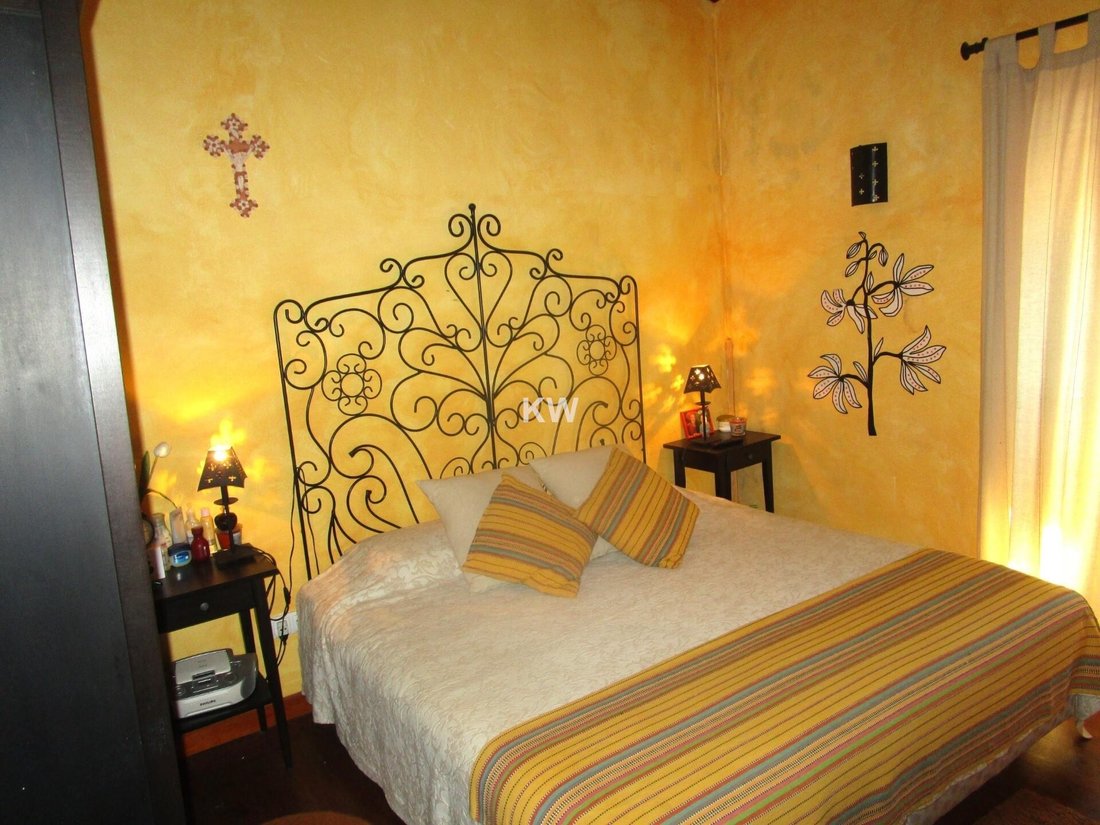 Óbidos Town House In Olho Marinho, Leiria District, Portugal For Sale