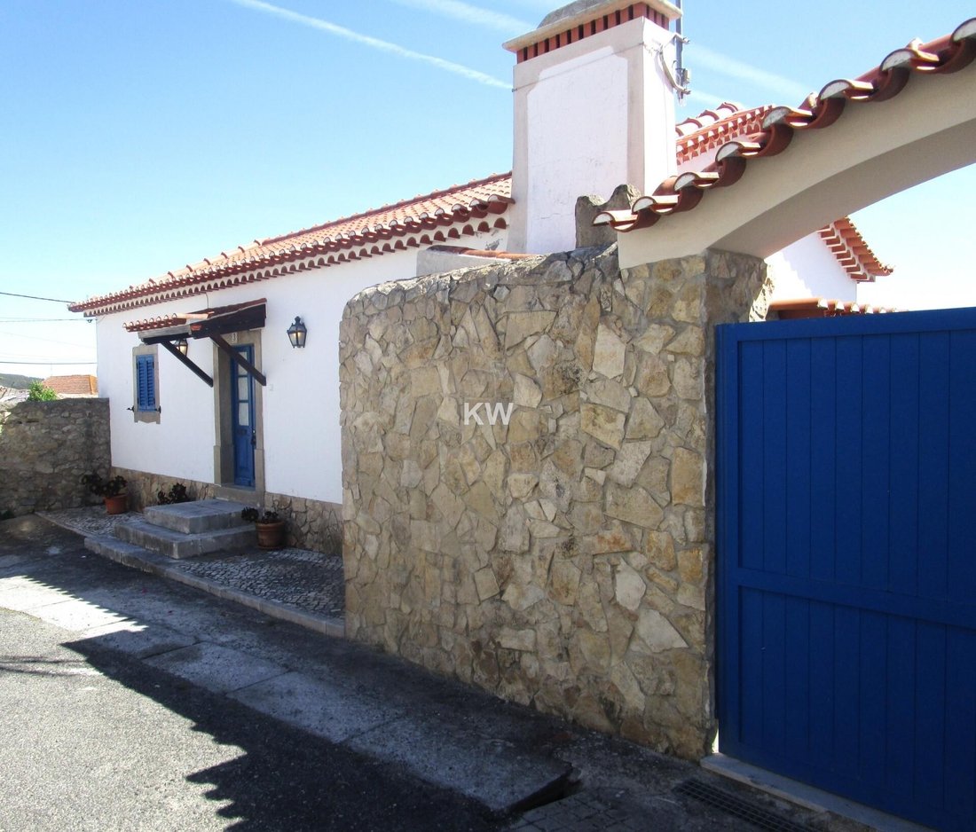 Óbidos Town House In Olho Marinho, Leiria District, Portugal For Sale