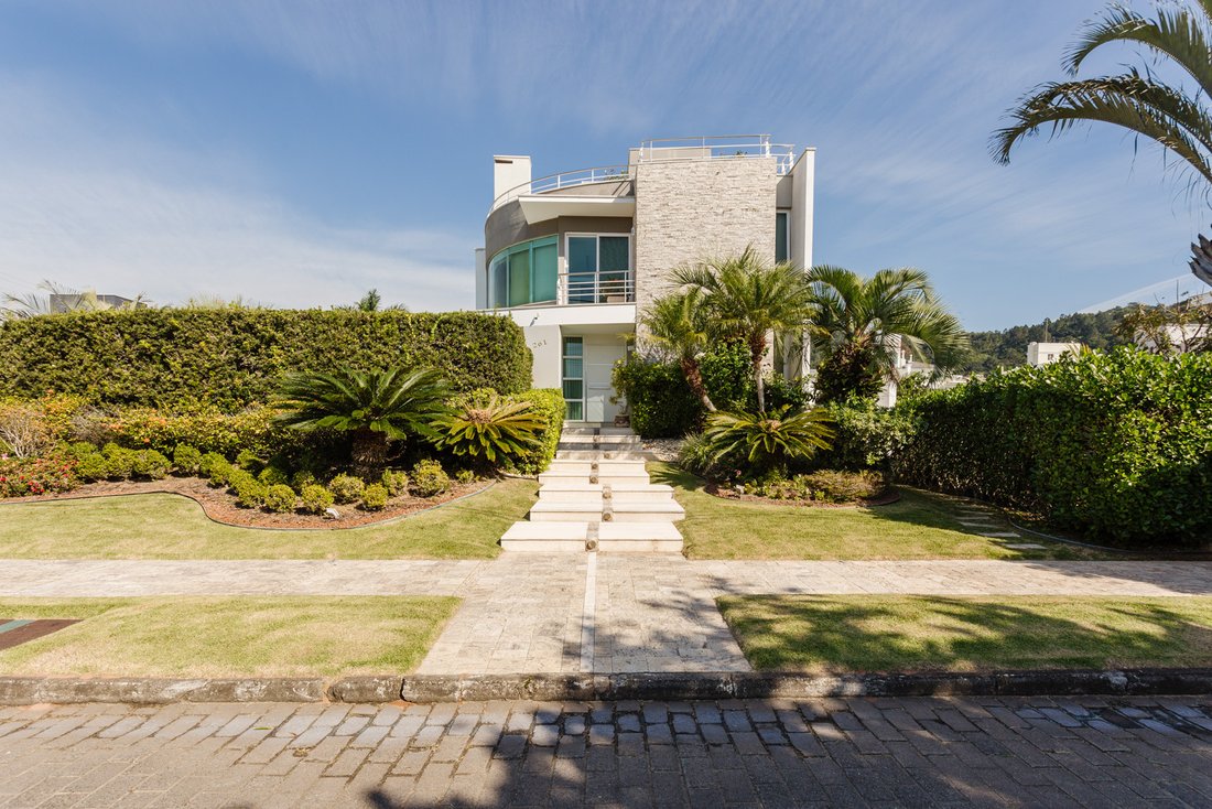 House in Jurerê Internacional, State of Santa Catarina, Brazil 2 - 14470023