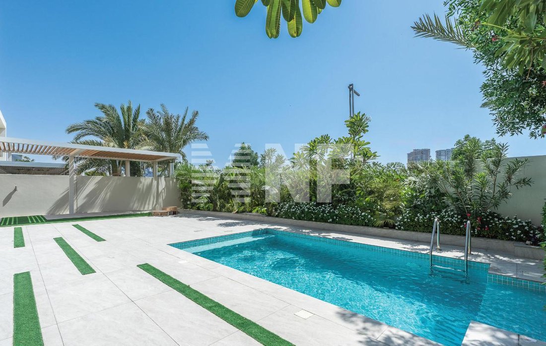 Villa in Hadaeq Sheikh Mohammed Bin Rashid, Dubai, United Arab Emirates 1 - 14473411