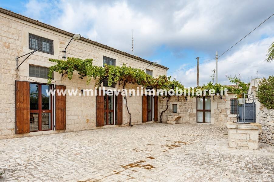 Villa in Campagna Sciclitana, Scicli, Sicily 2 - 14472511