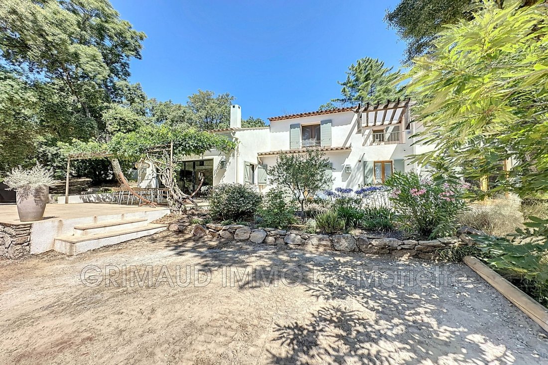 Villa in La Garde-Freinet, Provence-Alpes-Côte d'Azur, France 2 - 14471028