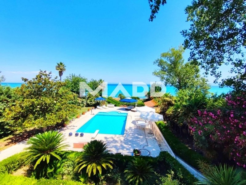 Villa in Pallini Municipal Unit, Macedonia and Thrace, Greece 2 - 14472157