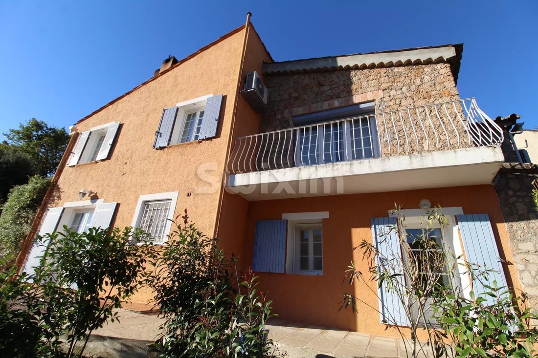 House in Taradeau, Provence-Alpes-Côte d'Azur, France 1 - 13546667
